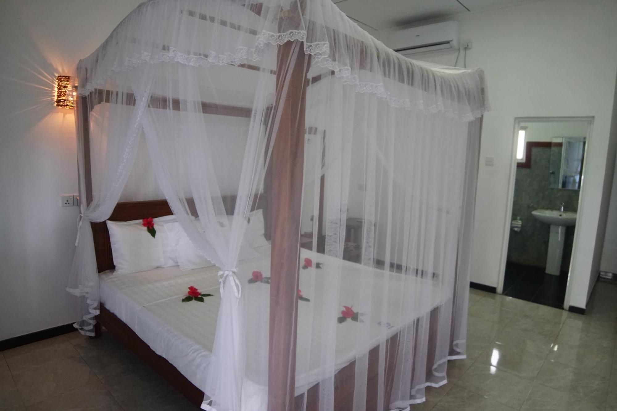 Turtle Bay Beach Resort Mirissa Luaran gambar